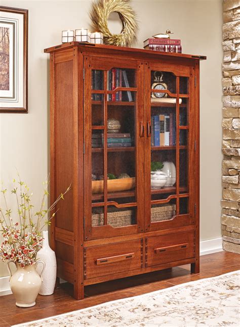 Greene & Greene-Style Bookcase | Woodworking Project | Woodsmith Plans