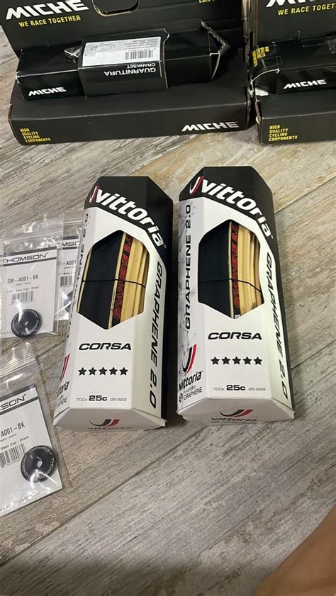 Vittoria Corsa Graphene 2.0 G2 Clincher Tan wall tyre, Sports Equipment, Bicycles & Parts, Parts ...