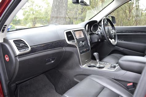 2012 Jeep Grand Cherokee Interior-2 - ForceGT.com