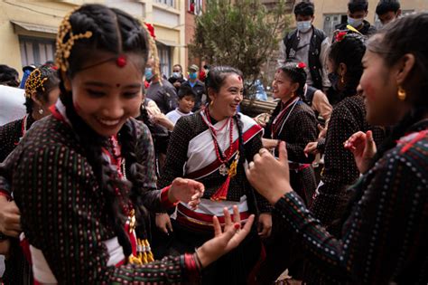 Newar People Celebrates Newari New Year 1142 Stok Fotoğraflar & Adamlar ...