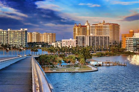 Top 5 places to visit in Sarasota during vacation - Fort Myers Shuttle Bus