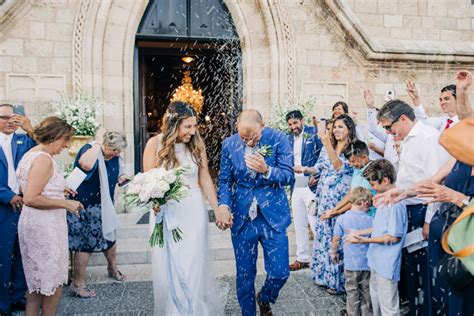 Beautifully Blue Kalami Beach Wedding | Junebug Weddings