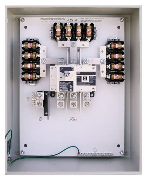 11 things to know about the SolarBOS AC Combiner | Solar Builder