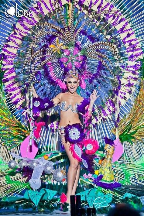 Pin de naffah 66 en Celebrations & Festivals | Trajes de carnaval, Trajes para carnaval, Carnaval