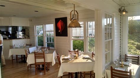 Best Places To Eat On Martha's Vineyard - The Nobnocket Boutique Inn