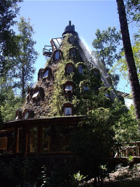 Magic Mountain Lodge | as you can see, La Montaña Mágica is … | Flickr