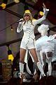 Taylor Swift: Grammys 2013 Performance — Watch Now! | 2013 Grammy Awards, 2013 grammys, Taylor ...