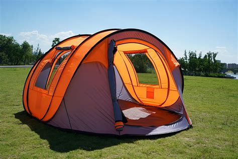 Oileus Pop up Tents Camping 4 to 6 Person Tent Sky-Window Instant Camping Tent 14 Reinforced ...