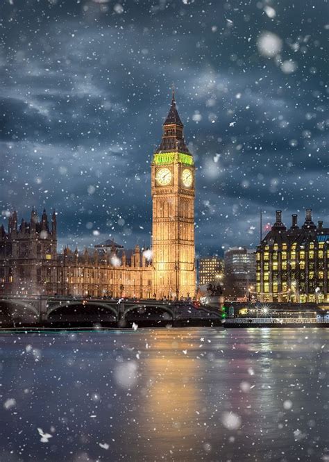 Christmas in London | London christmas, London wallpaper, London snow