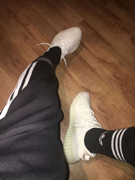 Adidas Yeezy Boost 350 V2 OG Cream White combinated with adidas joggers ...