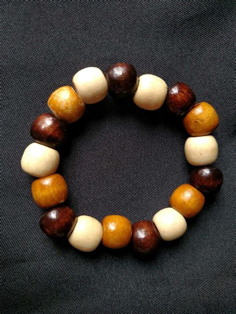 Wooden bead bracelet | Beaded bracelets, Beads, Wooden beads