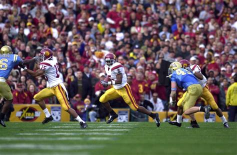 Reggie Bush returns Heisman Trophy - Daily Trojan