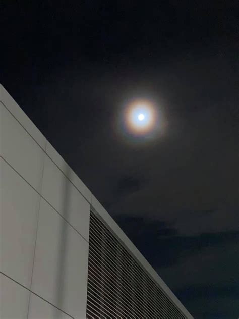 Rainbow Halo Forms Around Moon On 26 Mar Night, S’pore Residents Capture Rare Sight