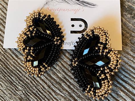 Native American beaded black earrings black & gold beaded | Etsy