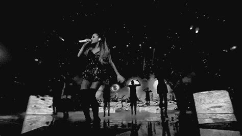 ariana grande arianagrande gif | WiffleGif