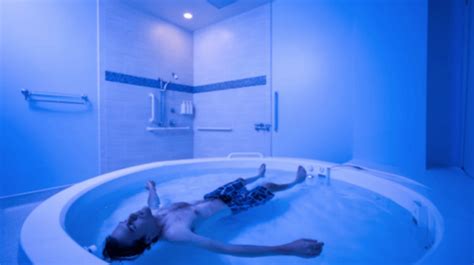 Float Therapy for Anxiety: How Does It Work? - Recover