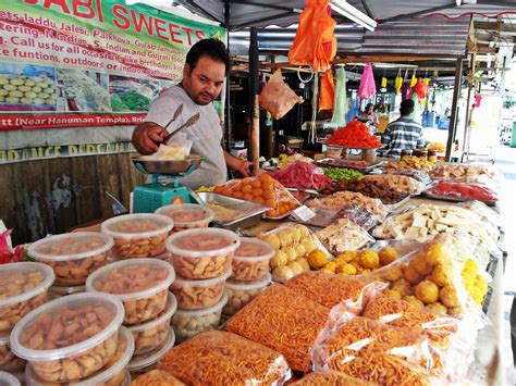 Venoth's Culinary Adventures: Punjabi Sweets Stall @ Brickfields, Kuala Lumpur