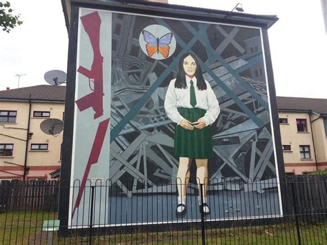 Peace wall mural, Derry, Northern Ireland | Derry ireland, Derry, Northern ireland