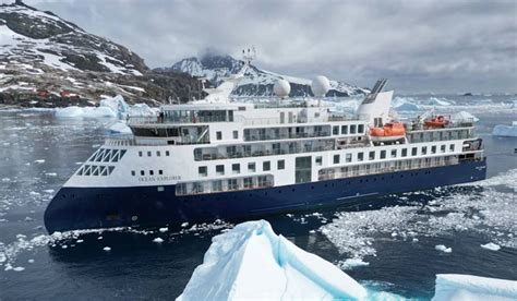 Ocean Explorer, Expedition-Luxury Antarctic cruise ship