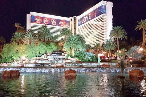 The Mirage in Las Vegas - An Iconic Megaresort on the Las Vegas Strip ...