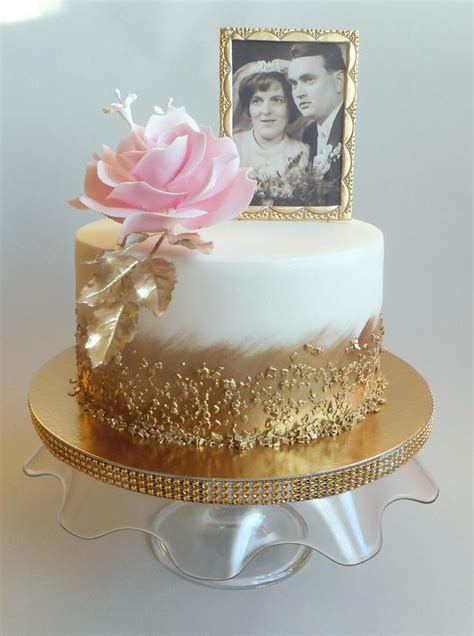 50th wedding anniversary cake - Decorated Cake by Jitkap - CakesDecor