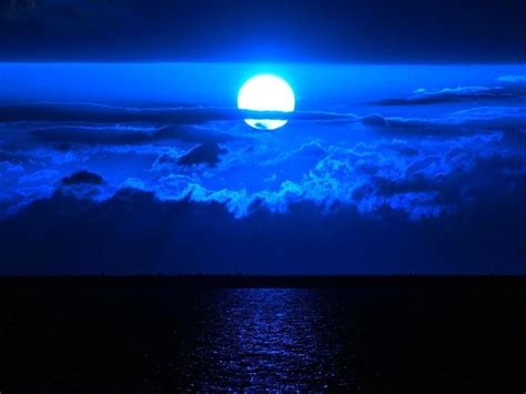 Blue Moon Wallpapers - Top Free Blue Moon Backgrounds - WallpaperAccess