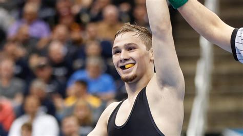 NCAA Wrestling: Iowa's Spencer Lee repeats as a national champion