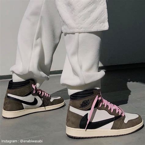 air jordan 1 cactus jack travis scott | Sneakers fashion, Travis scott ...