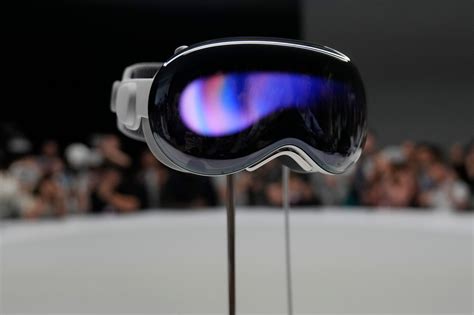 Augmented reality headset Vision Pro is ‘most advanced device ever’ – Apple | The Independent