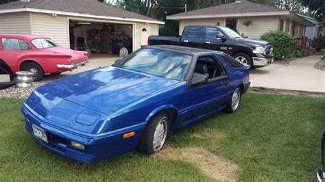 1988 Dodge Daytona Shelby Z recently repainted. : projectcar