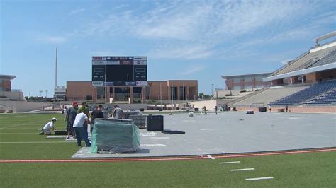 Allen's Eagle Stadium repairs complete for graduation | wfaa.com