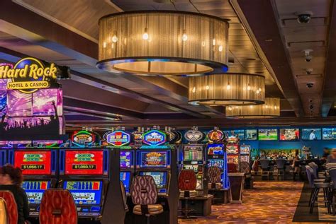 The 6 best Lake Tahoe Casinos to entertain you off the mountain