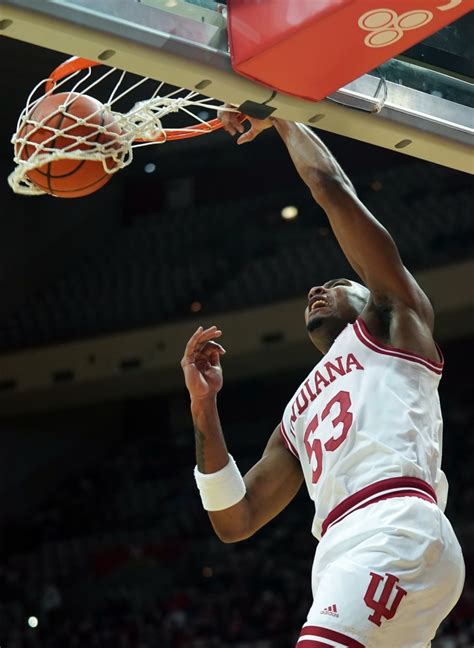 PHOTO GALLERY: Indiana Basketball Holds On to Beat Kennesaw State ...