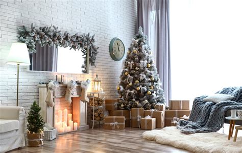 The Best Artificial Christmas Trees in Michigan – English Gardens Christmas Stores