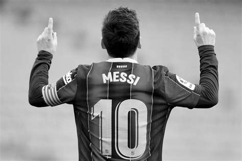 Messi Dark Wallpapers - Wallpaper Cave