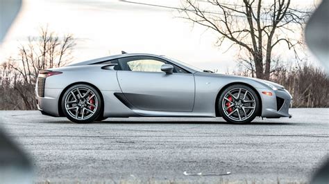 Gorgeous Lexus LFA Is Perfection on Wheels | Clublexus