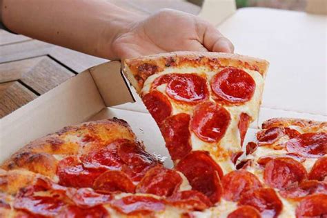 Best Pizza Deals Today: Pizza Chains With Sales Right Now - Thrillist