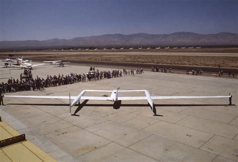 Voyager Team Celebrates Anniversary of Historic Flight - Hartzell Propeller