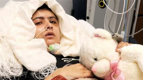 Malala Yousafzai's family arrives to visit UK hospital - BBC News