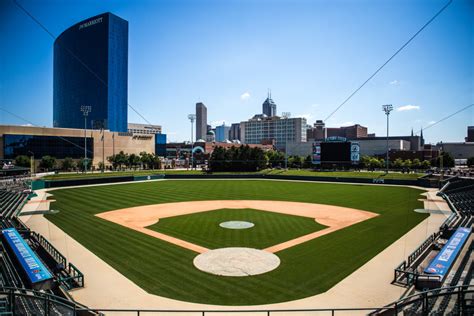 Victory Field Tour | Dustin Wood Photography