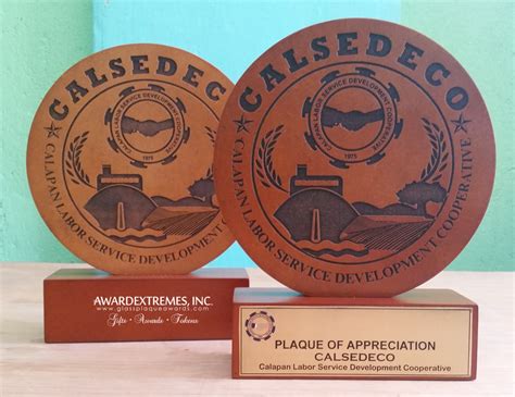 Wood Awards - AWARDEXTREMES, INC.