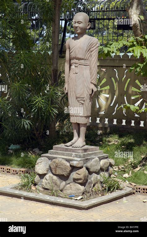 Khmer temples in Phnom Penh, CAMBODIA Stock Photo - Alamy