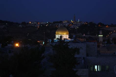 Jerusalem Skyline at Night - a photo on Flickriver