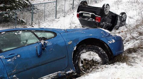 I was Hit by a Driver in the Snow. Is he Liable? - Altman Law Offices