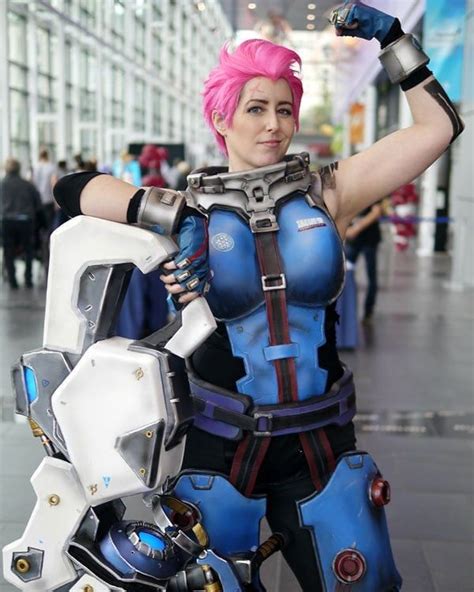 Zarya from Overwatch - Shot taken at Quebec ComicCon a few years ago! #zarya #overwatch #cosplay ...