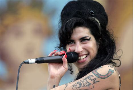 Amy Winehouse documentary trailer premieres at pre-Grammy event