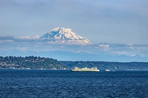 Discover Kitsap Peninsula - Red Banner Team