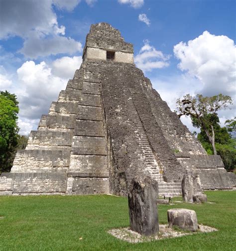 No direction home ... a complete unknown ... like a rolling luggager: Tikal National Park ...