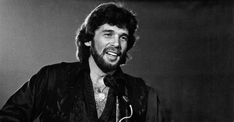 Remembering Singer/Songwriter Eddie Rabbitt who Died of Lung Cancer 23 Years Ago Today - SurvivorNet