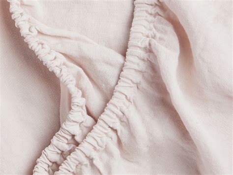 Linen Fitted Sheet | Parachute in 2020 | Linen sheet sets, Linen sheets ...